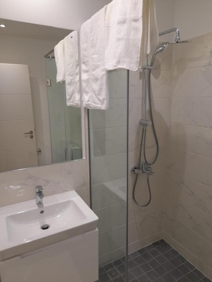 The Lennox D-Plus Apartments Accra Esterno foto